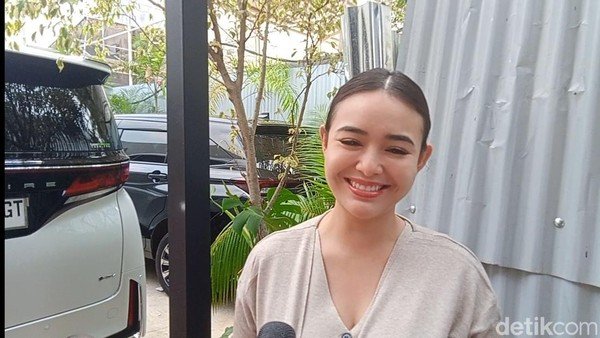 Amanda Manopo Ungkap Momen Romantis Bersama Kenny Austin, Termasuk Menu Favoritnya